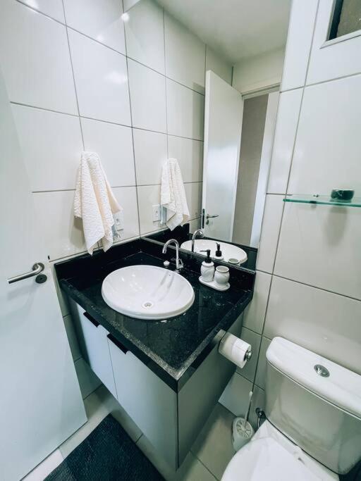 Apartamento Ape Prox. Forum, Parque Shopping E Praias Do Litoral Norte *