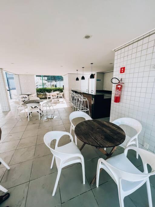 Apartamento Ape Prox. Forum, Parque Shopping E Praias Do Litoral Norte