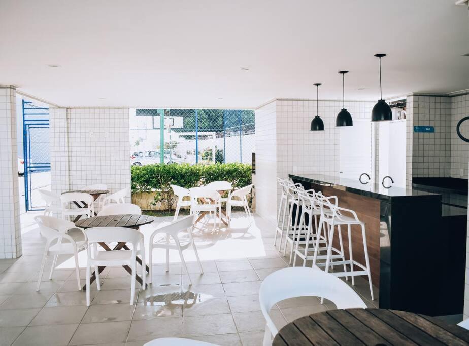 Apartamento Ape Prox. Forum, Parque Shopping E Praias Do Litoral Norte